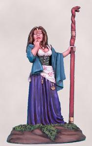 Dark Sword Miniatures: Elmore Masterworks: Female Mage w/ Staff 