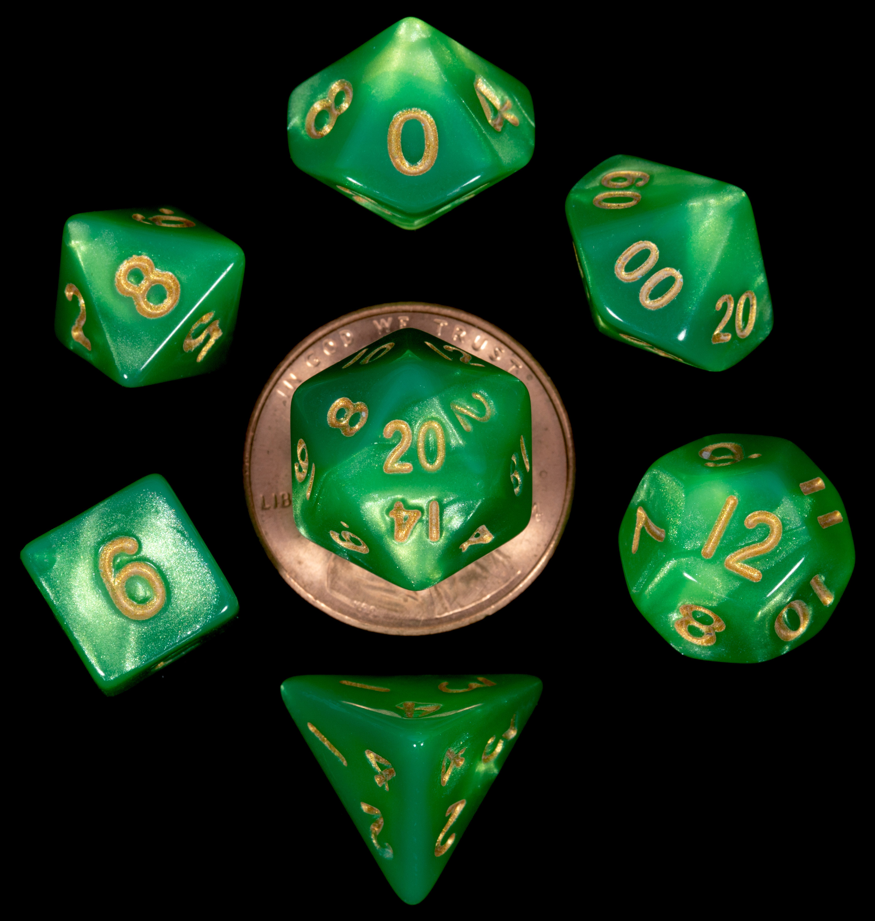 Fanroll: Mini 7 Dice Polyhedral Set: Green with Gold (10mm) 