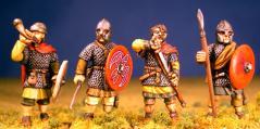 Gripping Beast 28mm Age Of Arthur: Teulu Command Standing (4) 