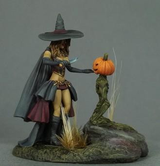 Dark Sword Miniatures: Special Edition: Witch with Minion 