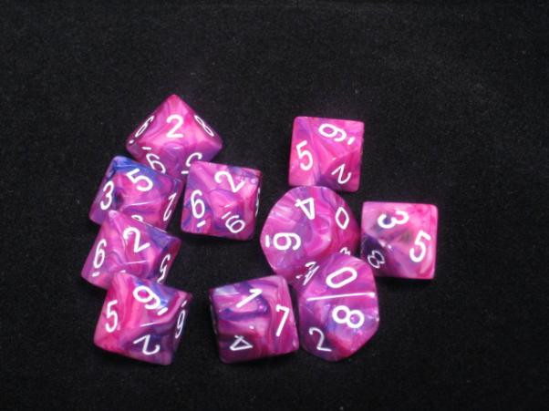 Chessex (27257): D10: Festive: Violet/White 