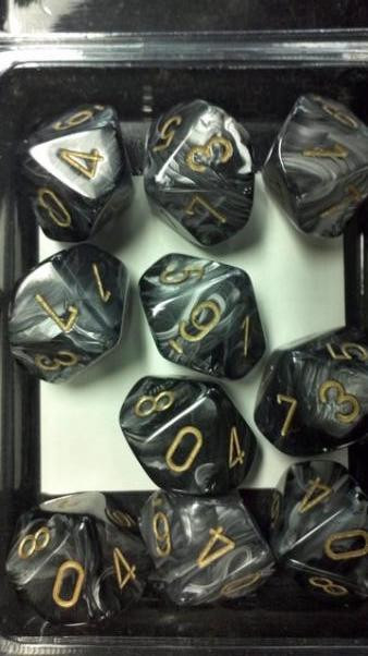 Chessex (27298): D10: Lustrous: Black/Gold 