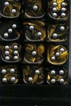 Chessex (27818): D6: 12mm: Leaf: Black Gold/Silver 