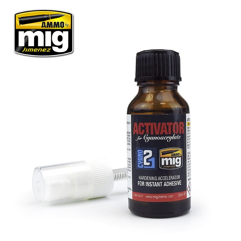 Ammo MIG: Activator for Cyanoacrylate Glue 