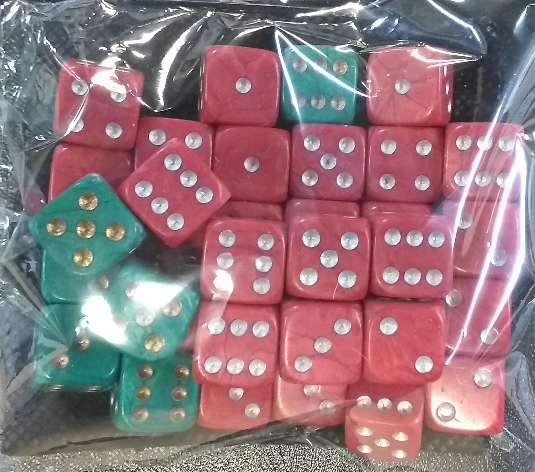 Army Painter: War Dice (14mm) 