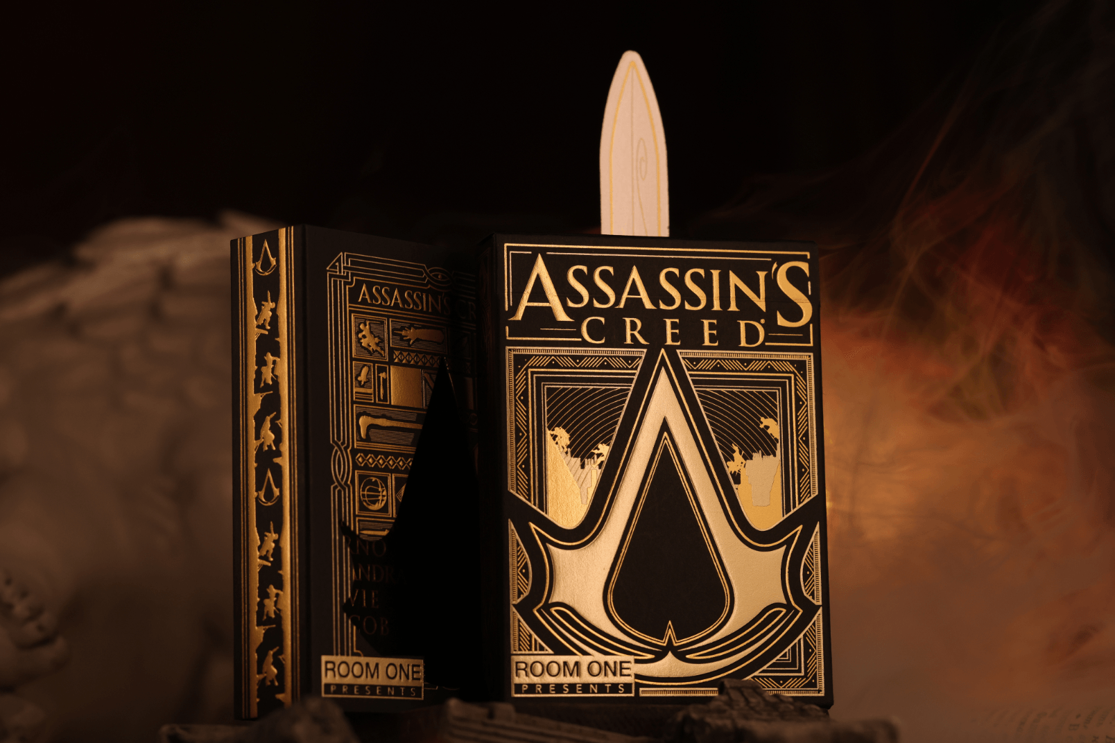 Assassins Creed Legacy Ver. II Onyx Hidden Blade Edition Playing Cards 