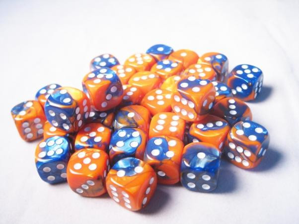 Chessex (26852): D6: 12mm: Gemini #6: Blue-Orange/White 