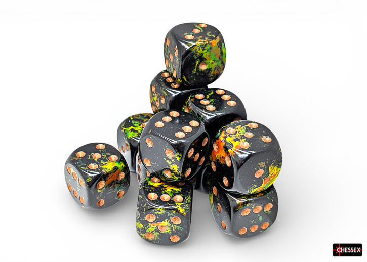 Chessex (24605): D6: 16mm: Brush: DEEP FOREST/GOLD 