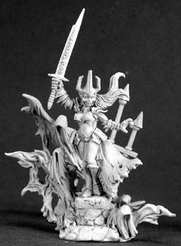 Dark Heaven Legends:  Marise Greyshroud Wraith Queen 