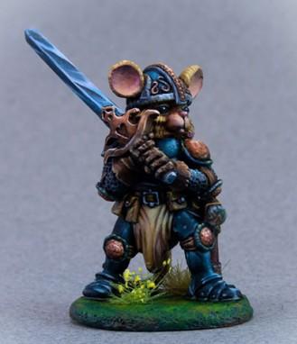 Dark Sword Miniatures: Critter Kingdoms- Mouse Paladin with Two Handed Sword 