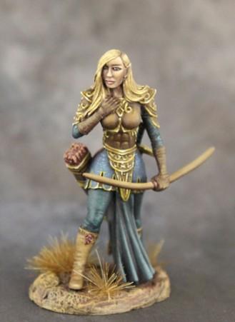 Dark Sword Miniatures: Elmore Masterwork: Female Elven Archer 