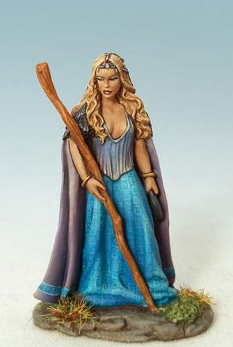 Dark Sword Miniatures: Elmore Masterwork: Female Mage/Druid with Staff 