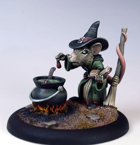 Dark Sword Miniatures: Critter Kingdoms- Female Mouse Witch with Cauldron 