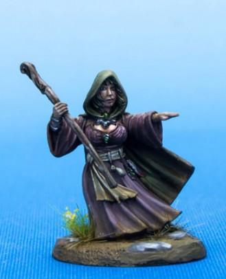 Dark Sword Miniatures: Visions in Fantasy: Female Halfling Mage with Staff 