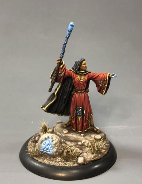 Dark Sword Miniatures: Visions in Fantasy: Female Mage with Staff (2019) 