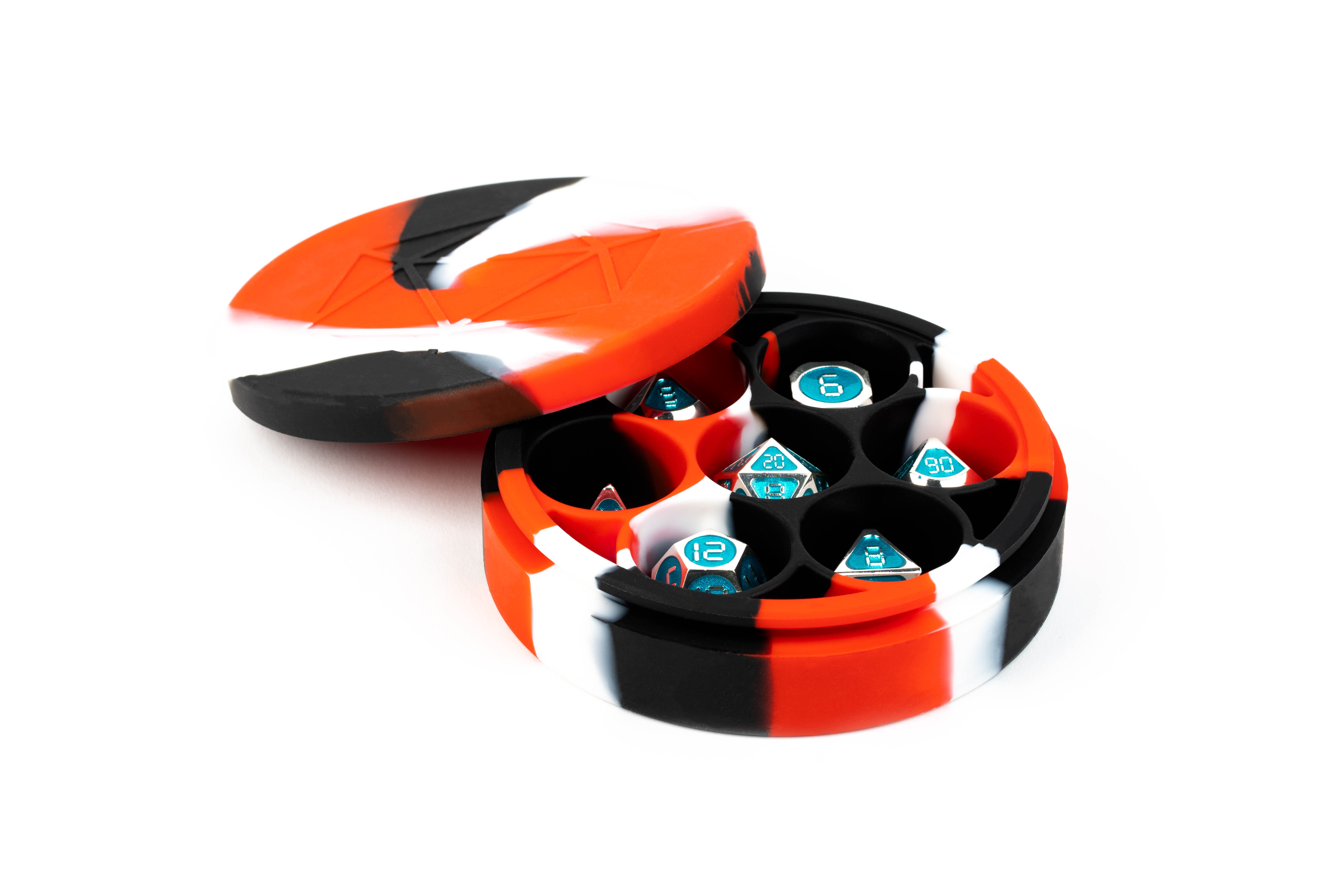 Fanroll: Silicone 7 Dice Case: Round: Red Black White 