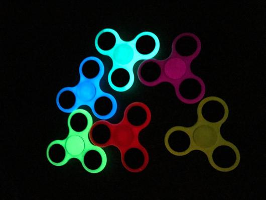 Fidget Spinner: Glow in the Dark: Pink 