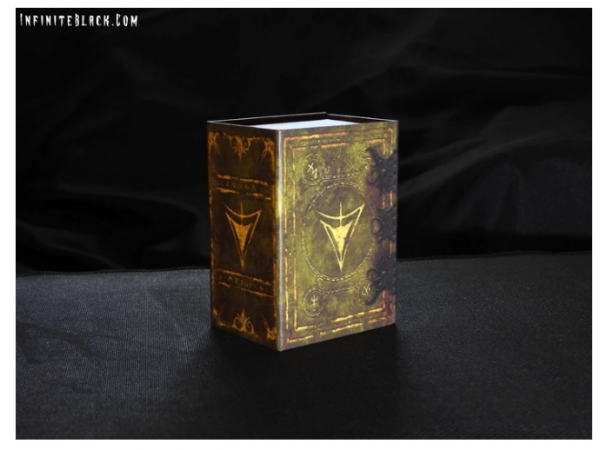 Grimoire Deck Box: The Yellow Sign 