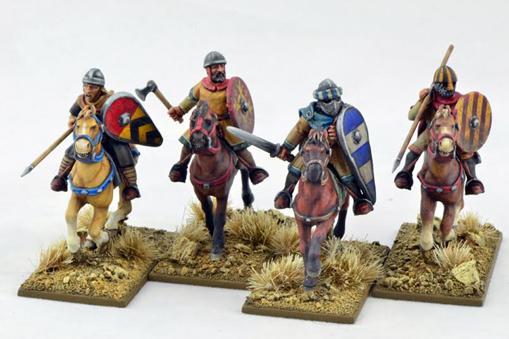 Gripping Beast 28mm Early Crusade: Mounted Sergeants #1 (4) 