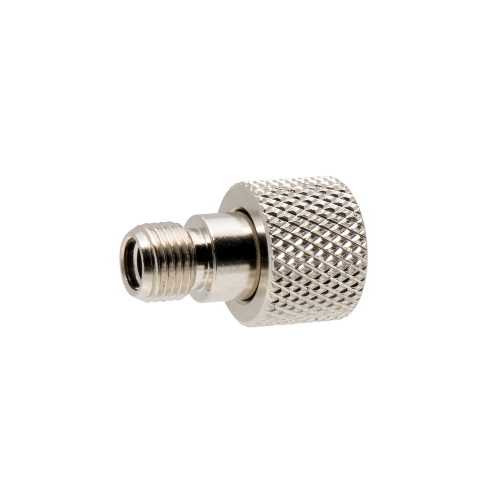 IWATA: IWATA-J001 Airbrush Adaptor for Paasche Brand Air Hose 