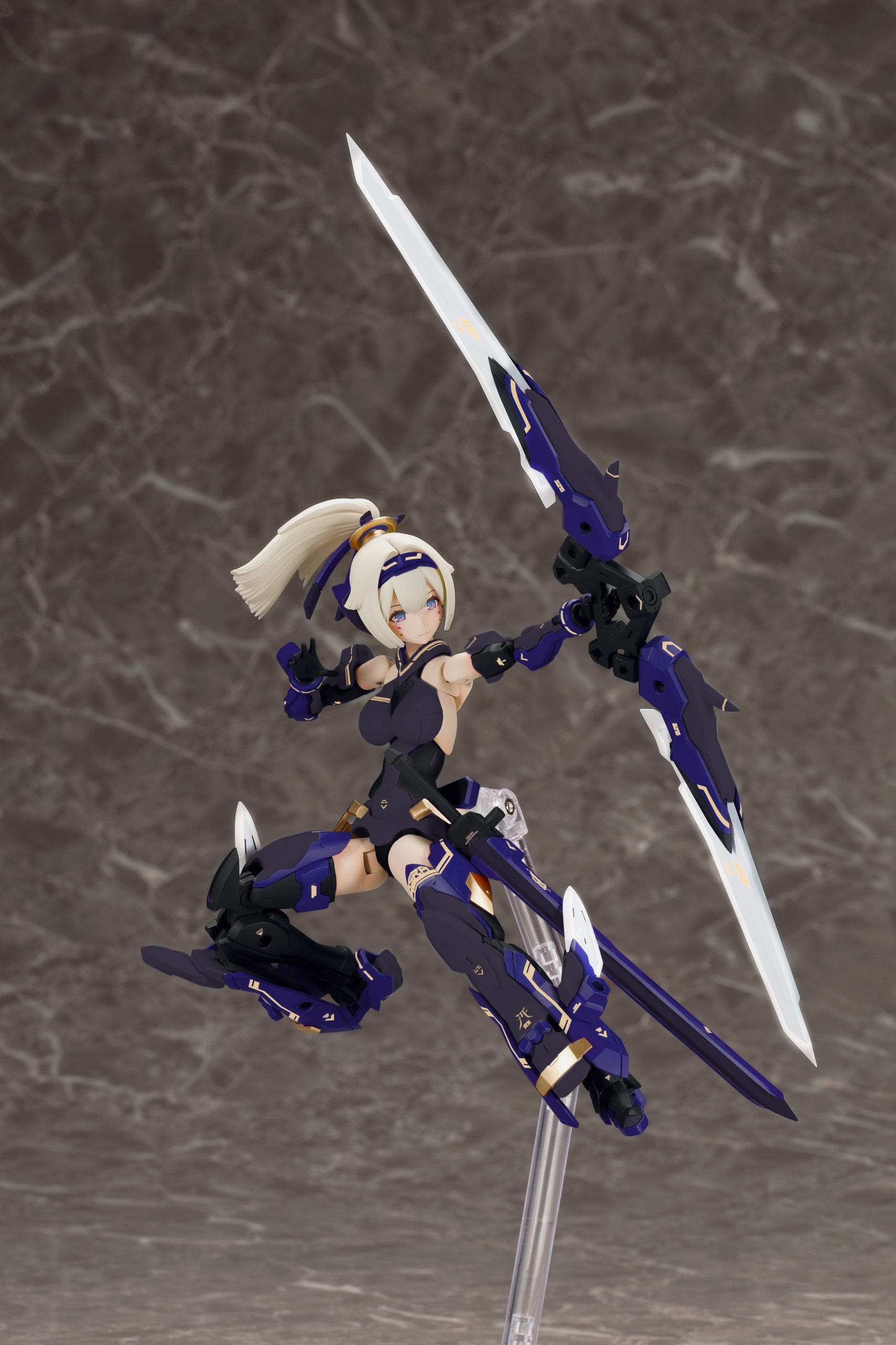 Megami Device: Asra Archer Shadow Edition, Action Figure Kit 