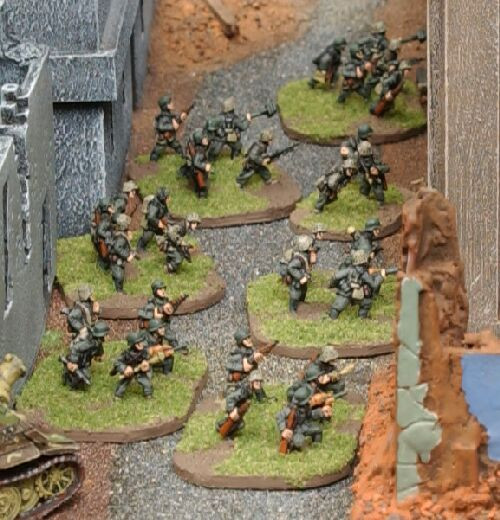 Flames of War: German: Pioneer Platoon (CMD, 2 sections and goliath) 