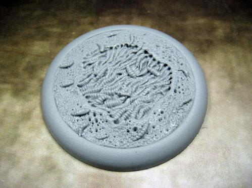 Secret Weapon Miniatures: Creeping Infection 50mm #4 Round Lip 