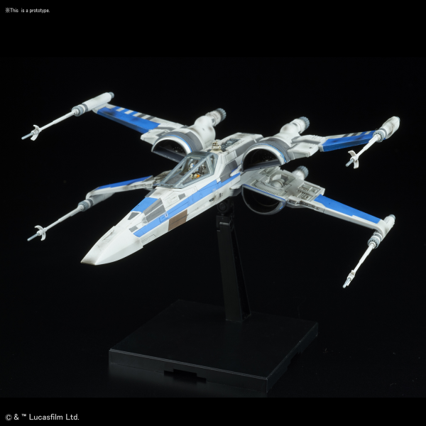 Star Wars Bandai Model Kit: Blue Squadron Resistance X-Wing Fighter (1/72) 