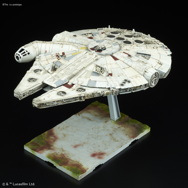 Star Wars Bandai Model Kit: Millennium Falcon (1/144) 