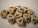 Chessex (27202): D10: Ivory/Black Marbleized 