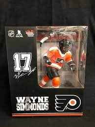 NHL: Wayne Simmonds Philadelphia Flyers12" FIGURE 